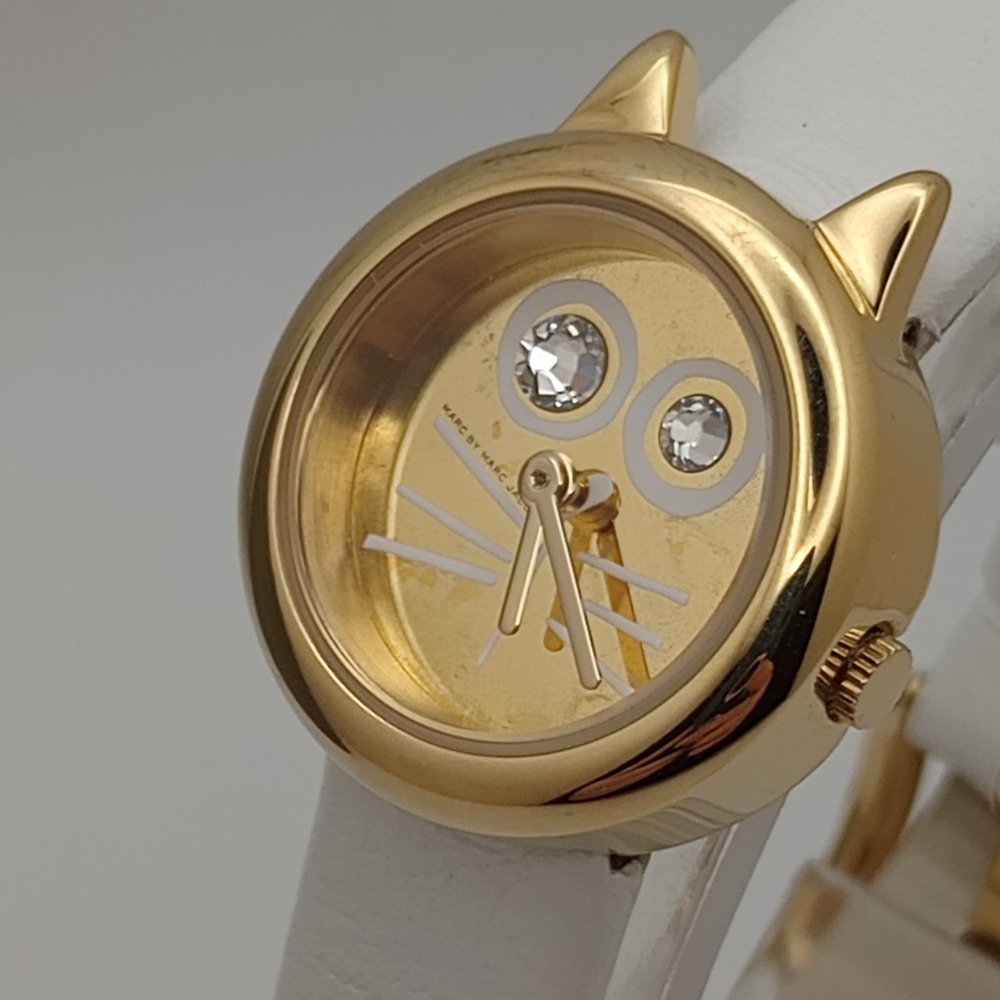 Marc by Marc Jacobs Cat Face Watch Gold Tone White Leather 22.5mm New Battery‎ - Picture 11 of 16